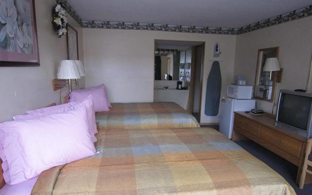 Cassville Budget Inn Bagian luar foto
